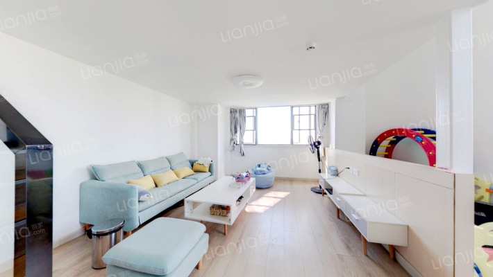 长江青年城A区二手房实景图