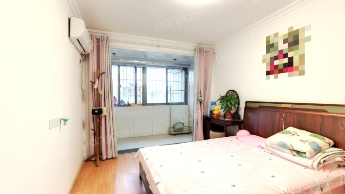 莫愁新寓郁金里二手房实景图