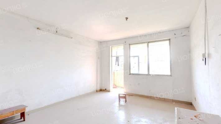 银源广进员工公寓二手房实景图