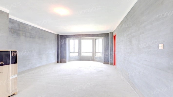 湖畔宽邸二手房实景图