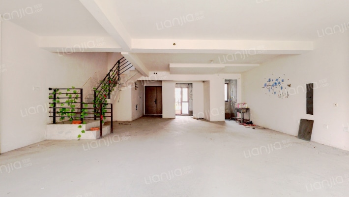 水岸秀墅二手房实景图