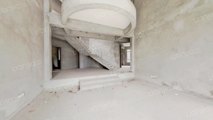 元一高尔夫别墅二期二手房实景图