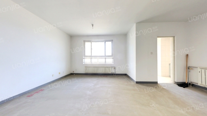 腊山苑小区二手房实景图