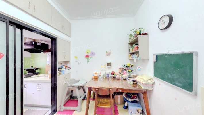 安徽省工业设备安装公司大院二手房实景图