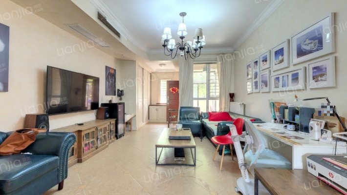 泰宸雅苑二手房实景图