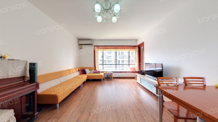 湖光山色一期二手房实景图