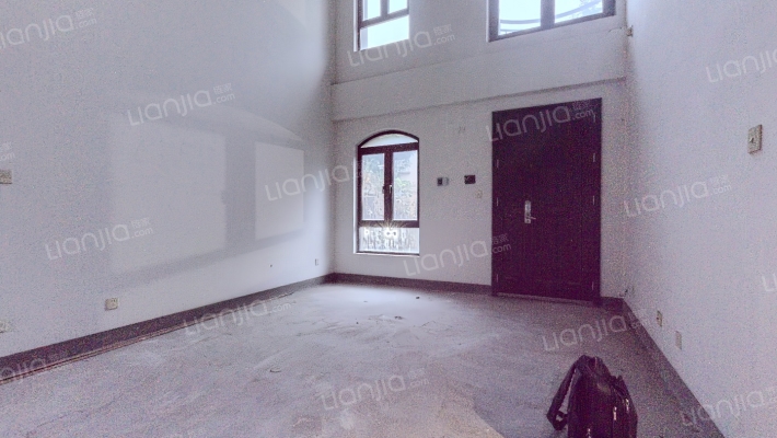 布鲁斯小镇(一期)(别墅)二手房实景图