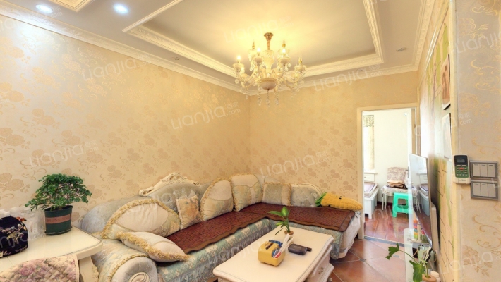 中航翡翠城二期二手房实景图