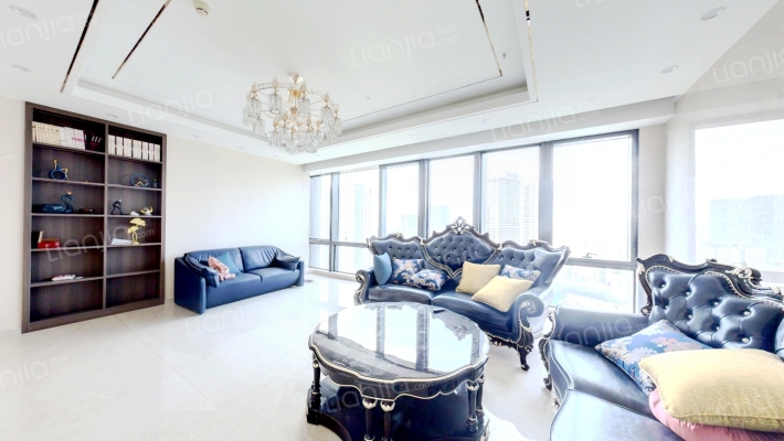 世茂铂晶宫二手房实景图