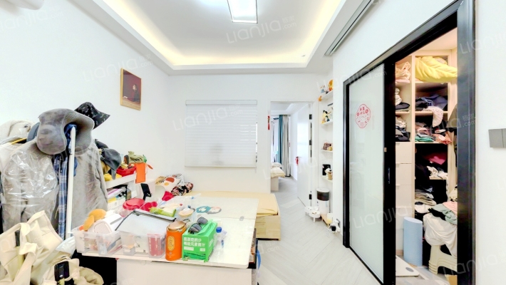 城投凤峦郡二手房实景图