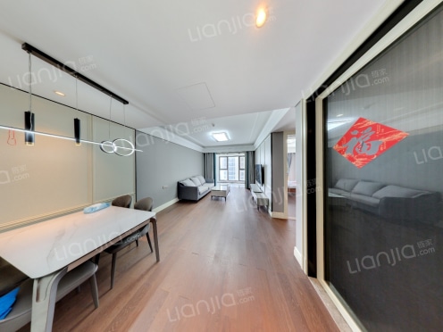 整租·融创都会中心观湖 3室2厅 南