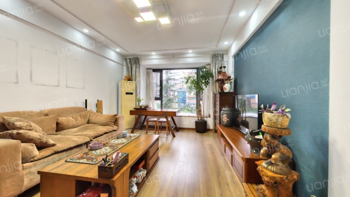 河畔华苑二期二手房实景图