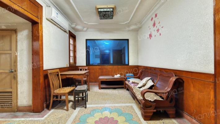 建行宿舍二区二手房实景图