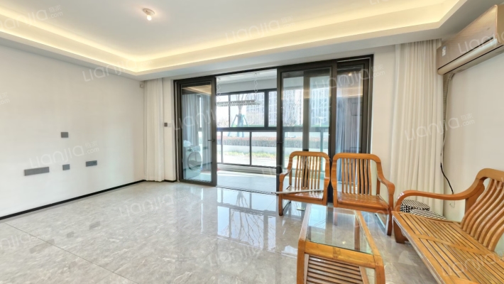 万科湖山观云庭二手房实景图