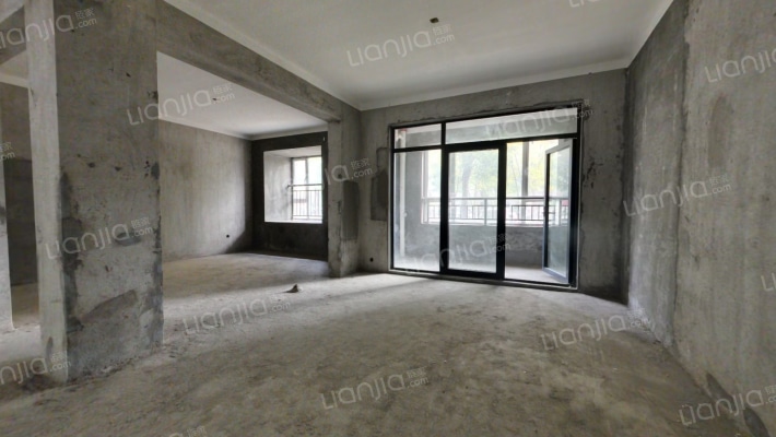 汉江水畔南区名仕苑二手房实景图