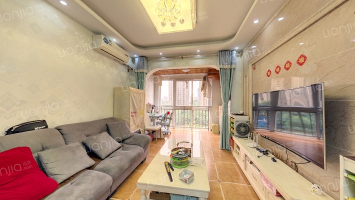 朵力品道二手房实景图