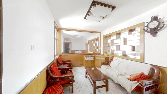 抹直口政府家属楼二手房实景图