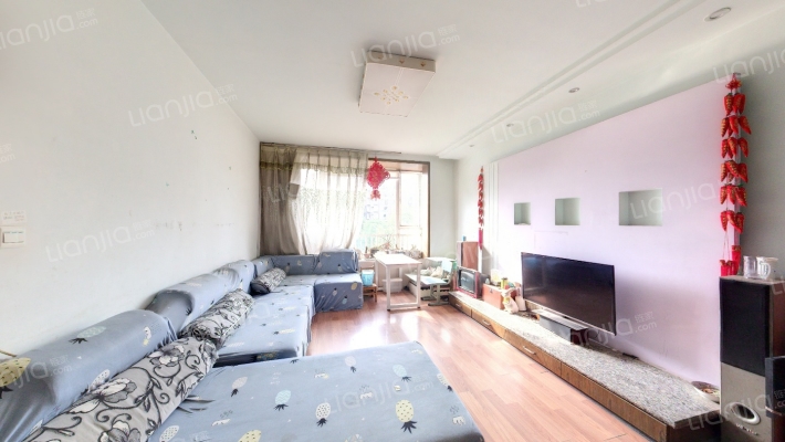 东泰新居二手房实景图