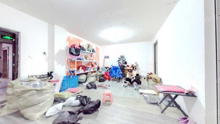 新茂轻纺城二手房实景图