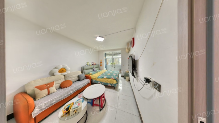 西铁工程集团临潼住宅小区二手房实景图