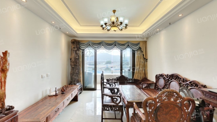 龙光玖龙湾二手房实景图