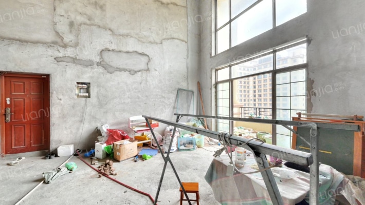 宏聚地中海二手房实景图