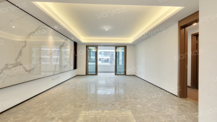 中粮保利麓湖天荟二手房实景图