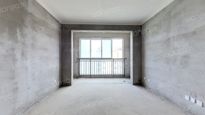 置地弘润山二手房实景图