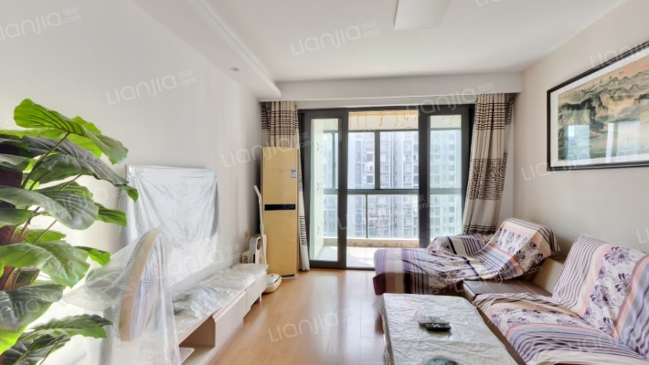 晶蓝上城二手房实景图