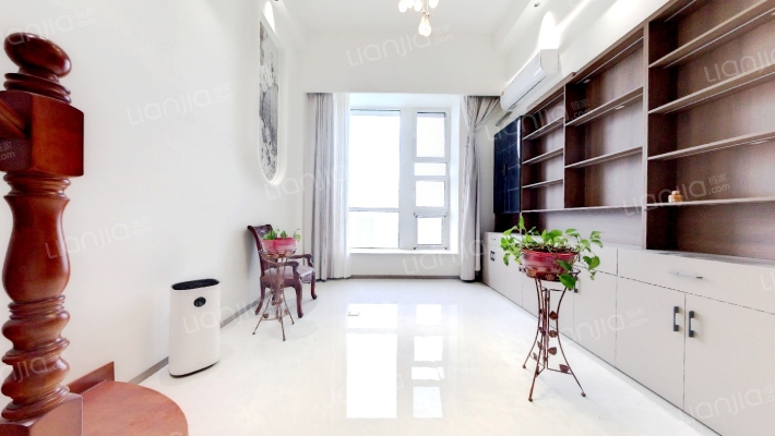 地平甲第时代二手房实景图