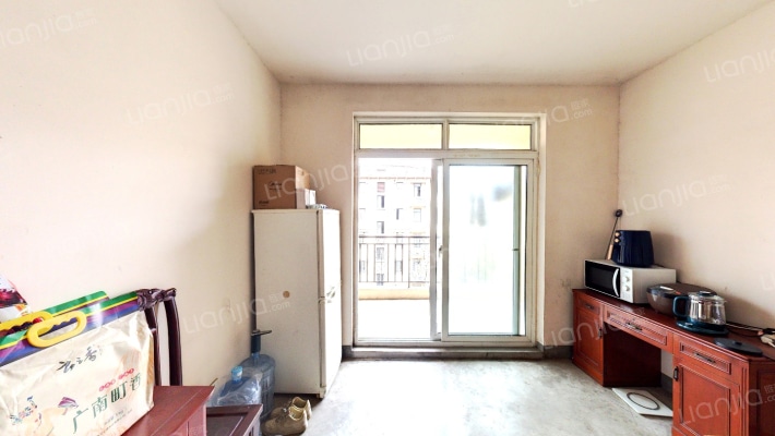 绿地长兴新苑南苑二手房实景图