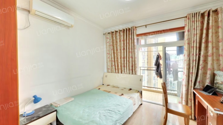 中冶城邦国际二手房实景图