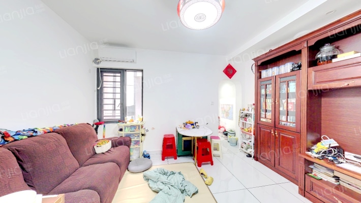 社区综合楼小区二手房实景图