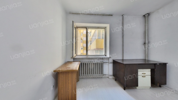 花卉小区二手房实景图