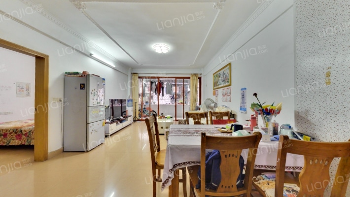 嘉湖苑小区二手房实景图