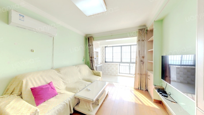 绿地时代名邸一期二手房实景图