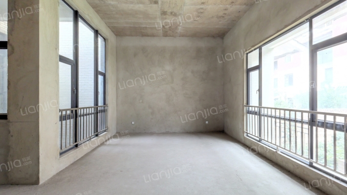 云岭盛世佳园二手房实景图