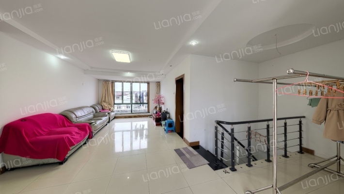 康宁公寓二手房实景图