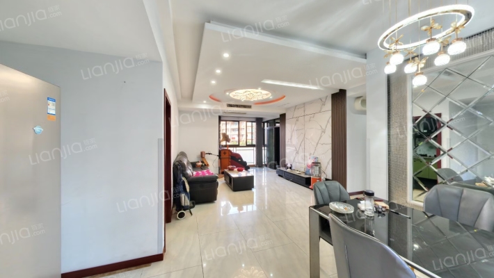 东和院二手房实景图