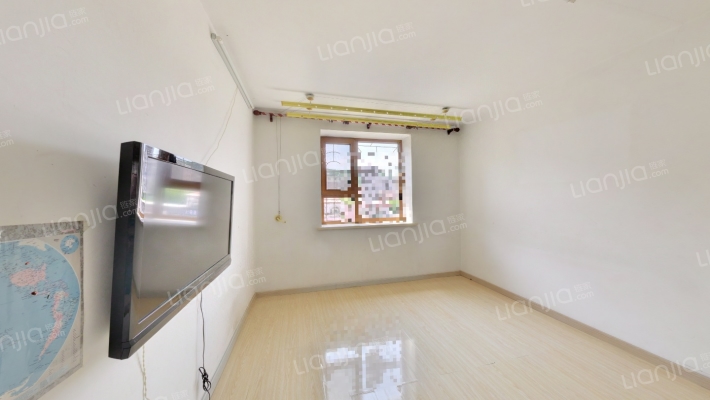 中国石油E5二手房实景图