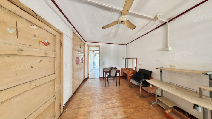 安徽石油勘探开发公司宁国路宿舍二手房实景图
