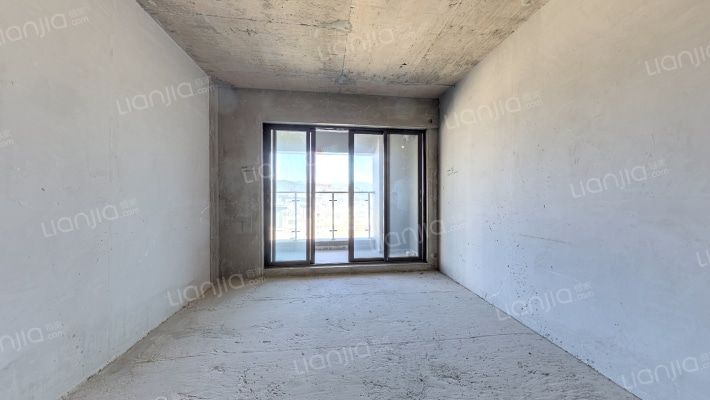 颐华府二手房实景图