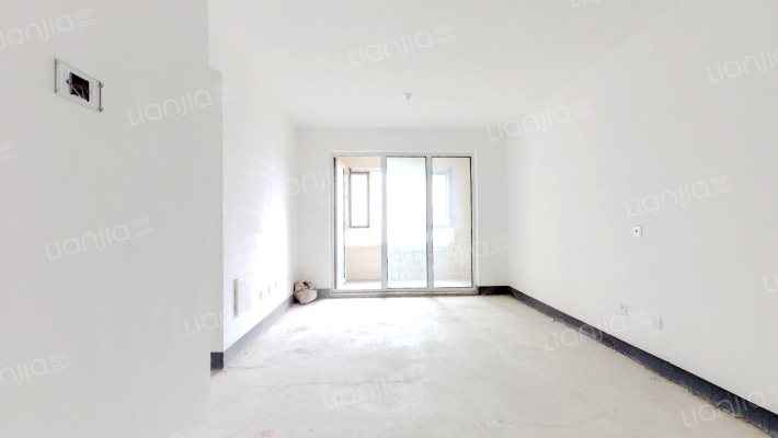 凭海临风五期锦苑二手房实景图