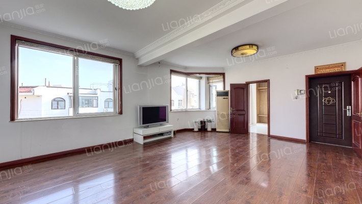 东方之珠花园别墅二手房实景图