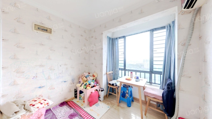 春天花园一期二手房实景图