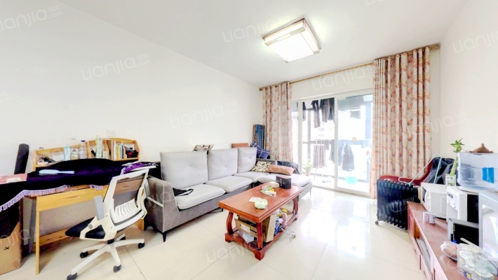 新怡花园A区二手房实景图