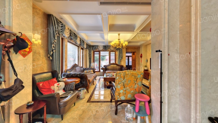 景枫加州城二手房实景图