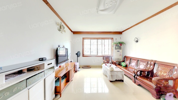 康美花园二手房实景图