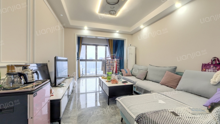 和信天骄府二手房实景图