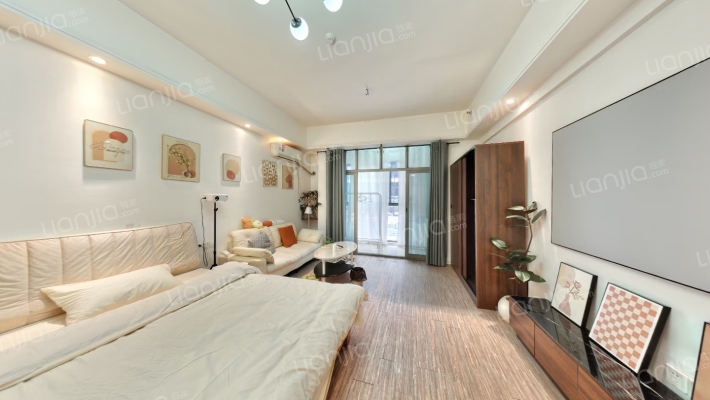 世茂水城二手房实景图